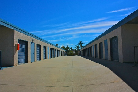 Storage Corona & RV Parking - Photo 2
