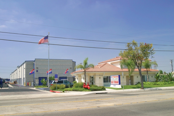 US Storage Centers - Stanton - Photo 6