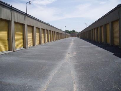 Uncle Bob's Self Storage - Pensacola - 195 E Fairfield Dr - Photo 4