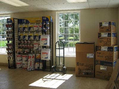 Uncle Bob's Self Storage - East Greenwich - S County Trl - Photo 8