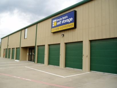 Uncle Bob's Self Storage - Dallas - Manderville Ln - Photo 4
