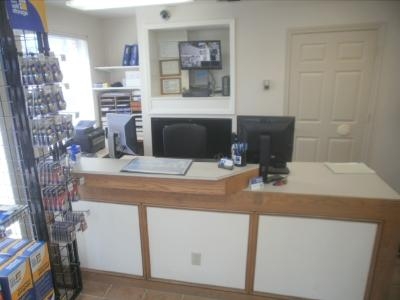 Uncle Bob's Self Storage - Fort Worth - 6050 Granbury Rd - Photo 7