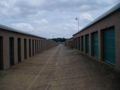 Uncle Bob's Self Storage - Dallas - 3210 S Buckner Blvd - Photo 3