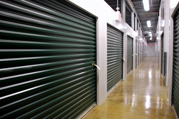 Fordham - Storage Post - Photo 5