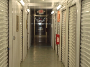 Highpoint Storage - Photo 2