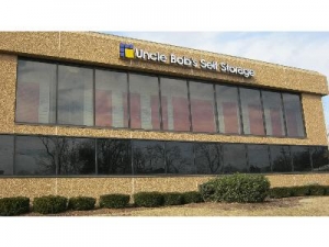 Uncle Bob's - 211 Rt. 17 South - Photo 1