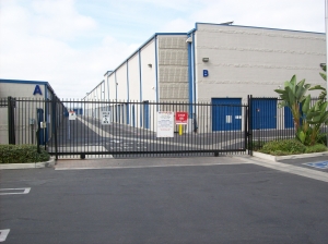 US Storage Centers - Stanton - Photo 4