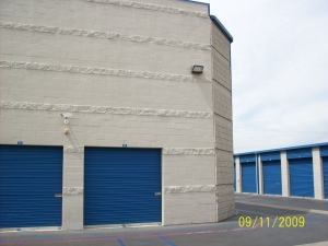 US Storage Centers - Stanton - Photo 9