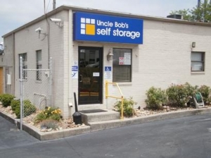 Uncle Bob's Self Storage - Mableton - Photo 4