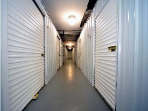 Uncle Bob's Self Storage - Gaithersburg - Photo 4