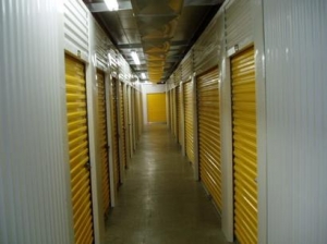 Uncle Bob's Self Storage - Cleveland - 4976 W 130th St - Photo 6