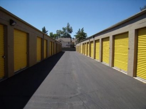 Uncle Bob's Self Storage - Mesa - 545 W Broadway Rd - Photo 6