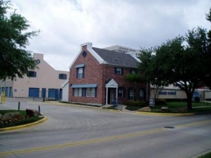 Uncle Bob's Self Storage - Dallas - 5720 Milton St - Photo 1