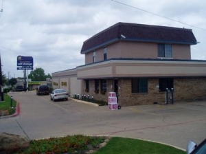 Uncle Bob's Self Storage - Dallas - 3210 S Buckner Blvd - Photo 1