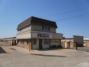 Uncle Bob's Self Storage - Dallas - 3333 N Buckner Blvd - Photo 1