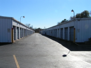 Watson & Taylor Self Storage - Little York - Photo 3