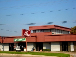 Access Self Storage - Forest Lane - Photo 1