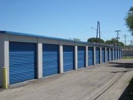 Casino Self Storage - W. Broad - Photo 3