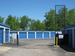 Casino Self Storage - W. Broad - Photo 4